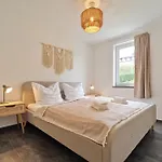 Διαμέρισμα Dtv-zertifiziertes 5-sterne-ferienhaus An Der Mosel Mit Garten, Weinbergblick & Privatparkplatz - Bg Living & Hosting