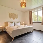 Dtv-zertifiziertes 5-sterne-ferienhaus An Der Mosel Mit Garten, Weinbergblick & Privatparkplatz - Bg Living & Hosting * Zeltingen-Rachtig