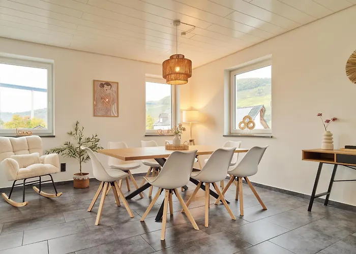Dtv-zertifiziertes 5-sterne-ferienhaus An Der Mosel Mit Garten, Weinbergblick & Privatparkplatz - Bg Living & Hosting Daire Zeltingen-Rachtig