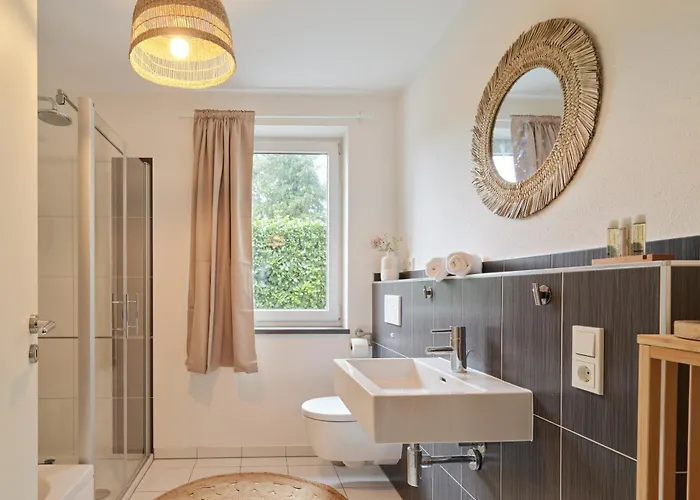 Dtv-zertifiziertes 5-sterne-ferienhaus An Der Mosel Mit Garten, Weinbergblick & Privatparkplatz - Bg Living & Hosting * Zeltingen-Rachtig