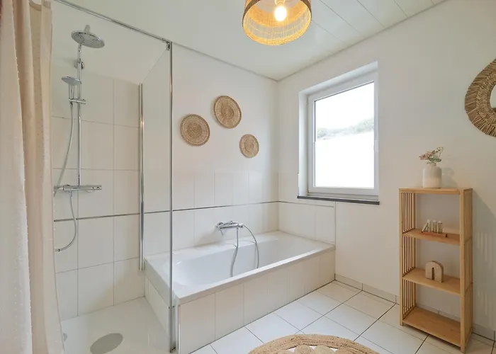 Charmantes An Der Mosel Mit Garten, Weinbergblick&privatparkplatz Apartment *